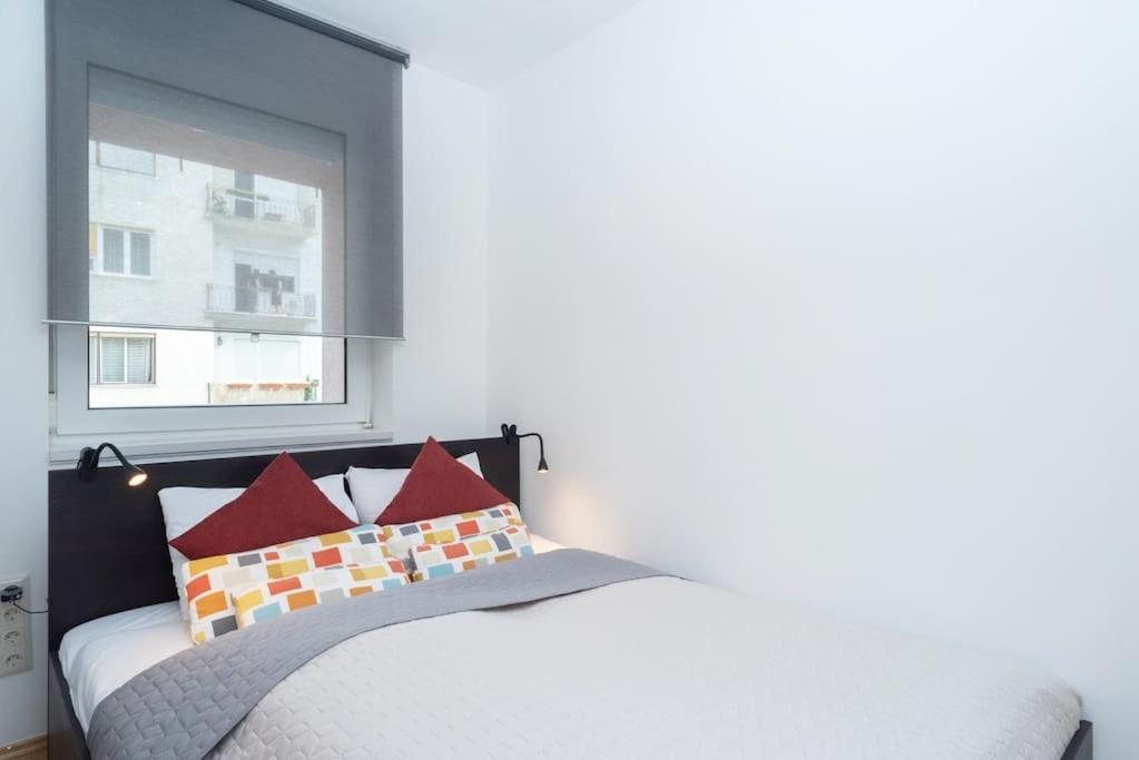 Appartamento Ap. With Free Parking Near Budapestcongress Centre Esterno foto